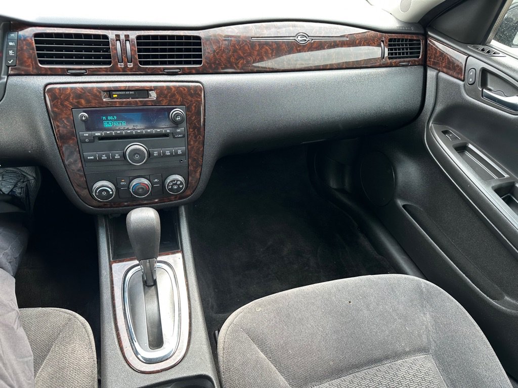 Used 2016 Chevrolet Impala Limited LS FWD image 17