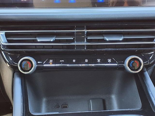 New 2026 Chevrolet Traverse LT image 11