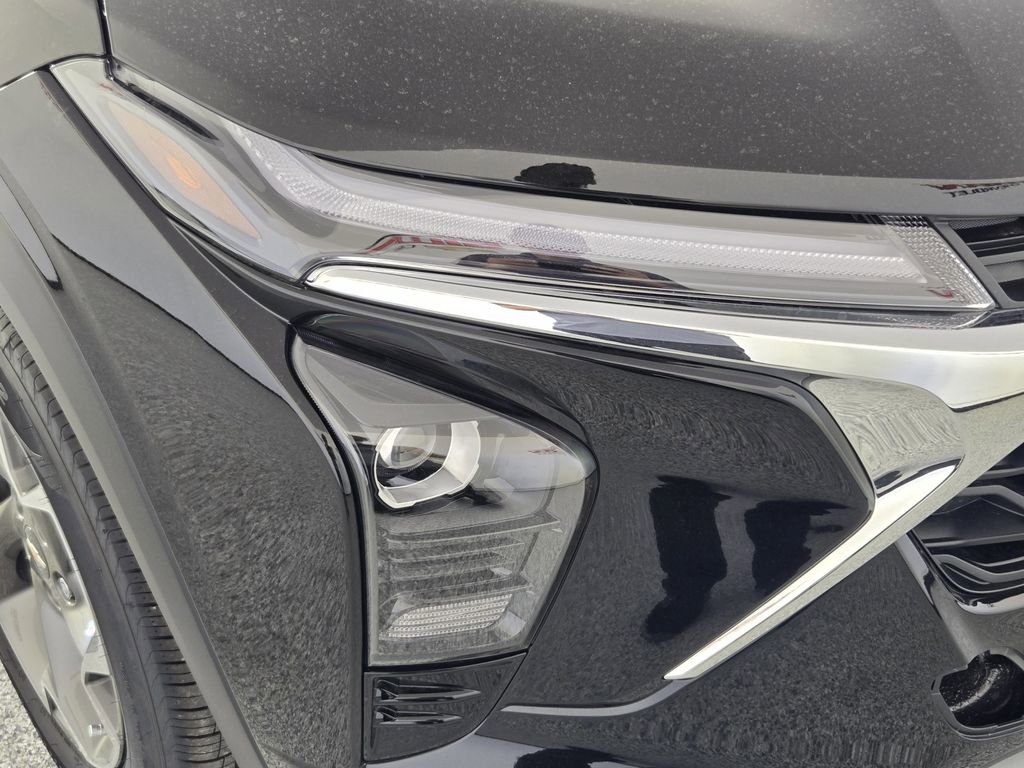 New 2026 Chevrolet Trax LT w/ Driver Confidence Package image 10