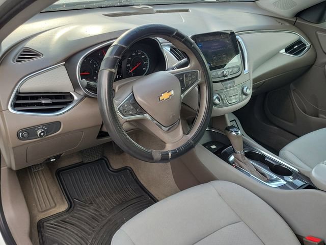 Used 2019 Chevrolet Malibu LT FWD image 9