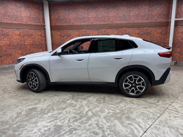 New 2026 BMW X2 xDrive28i w/ Technology Package image 2