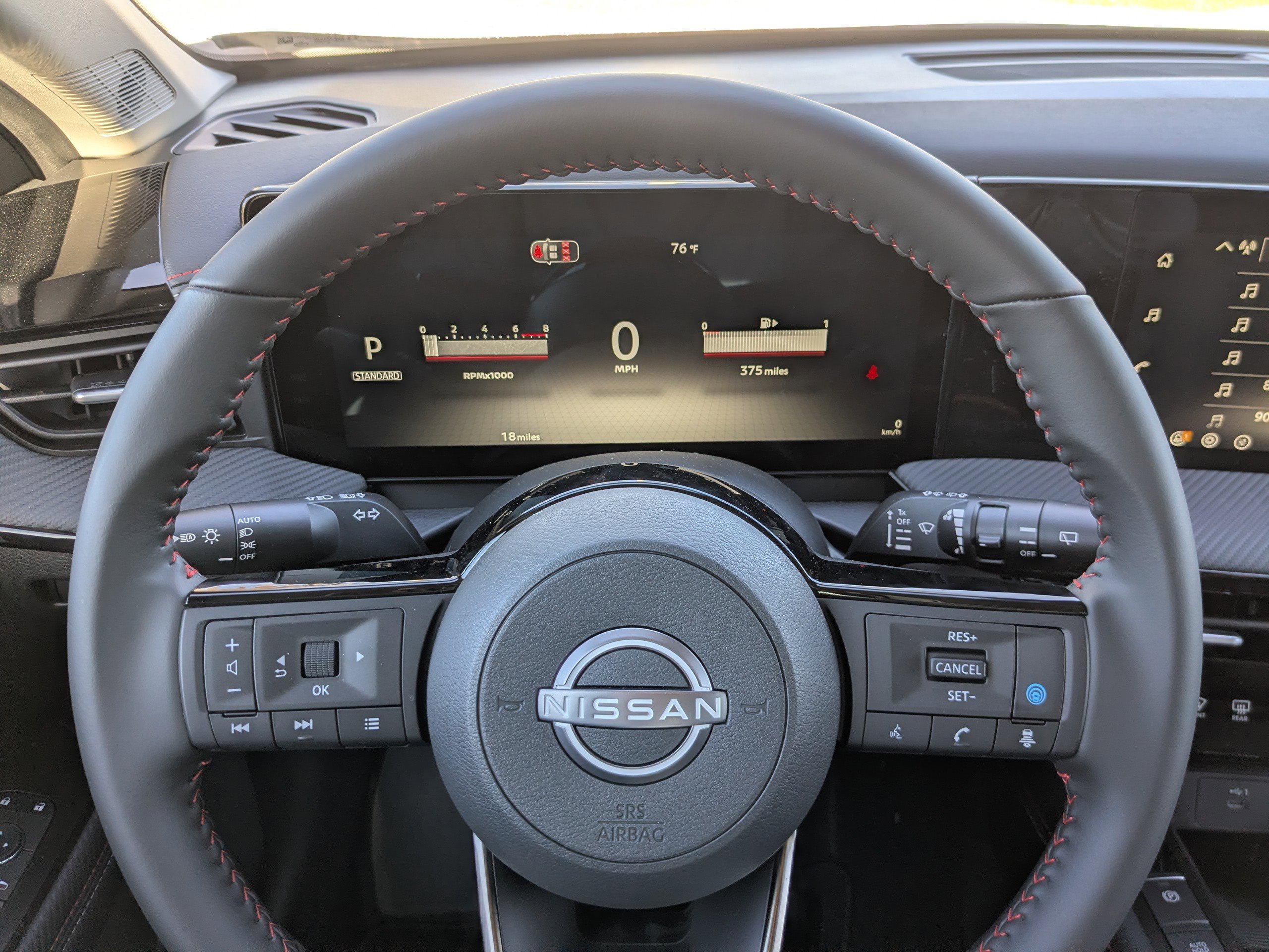 New 2026 Nissan Kicks SR FWD image 29