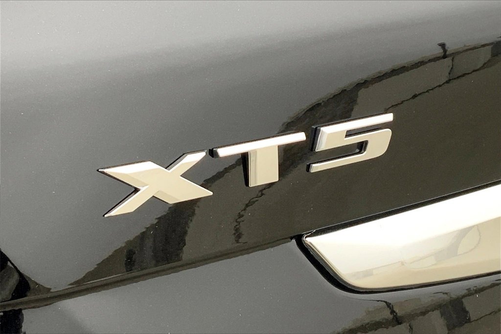 New 2025 Cadillac XT5 Premium Luxury image 15