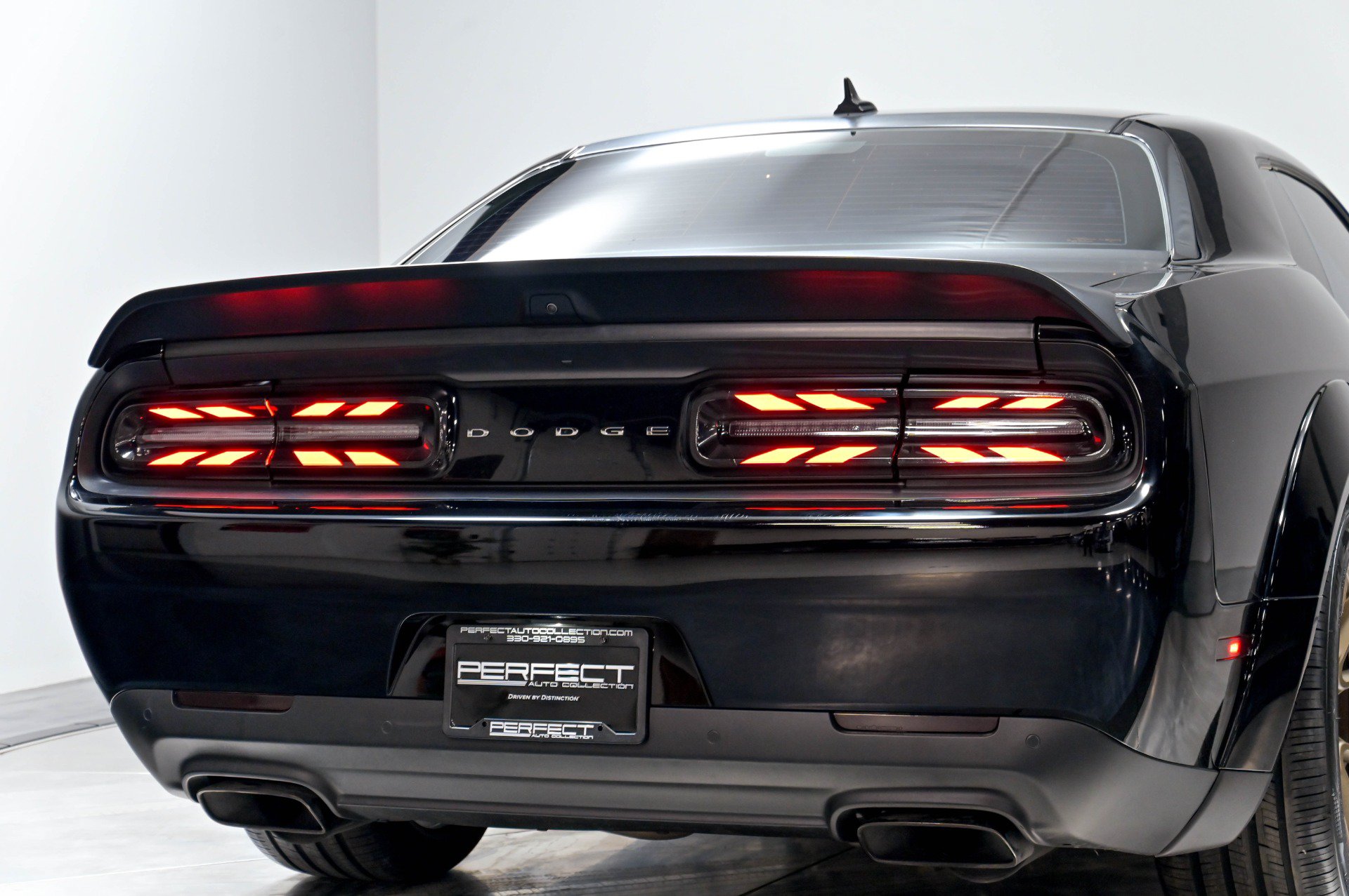 Used 2023 Dodge Challenger SRT Hellcat RWD image 70