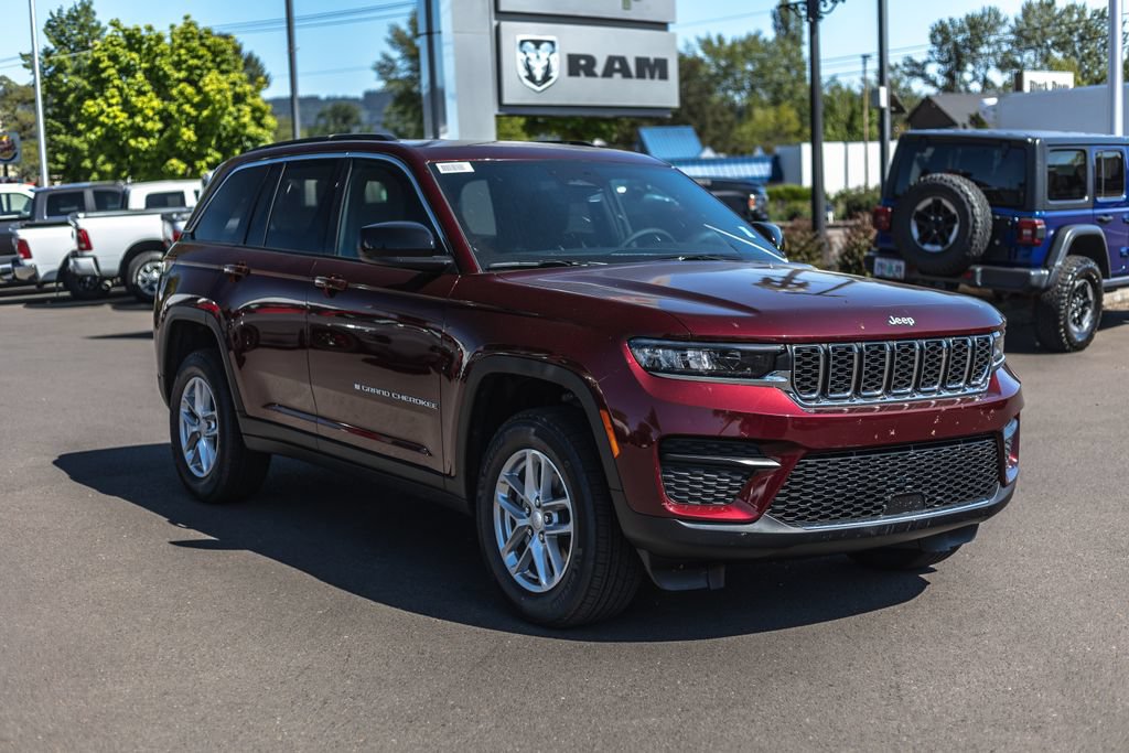 New 2026 Jeep Grand Cherokee Laredo X AWD/4WD image 7