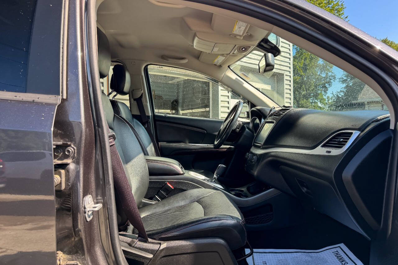 Used 2018 Dodge Journey GT w/ Driver Convenience Group AWD/4WD image 10