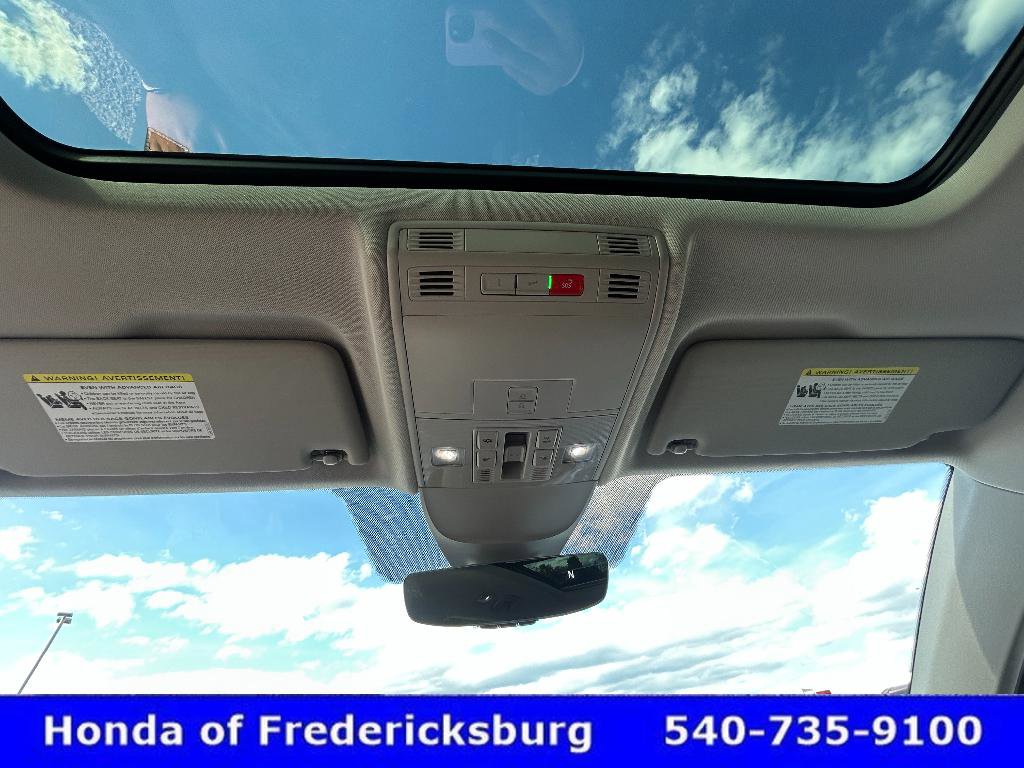 Used 2022 Volkswagen Taos SE AWD/4WD image 25