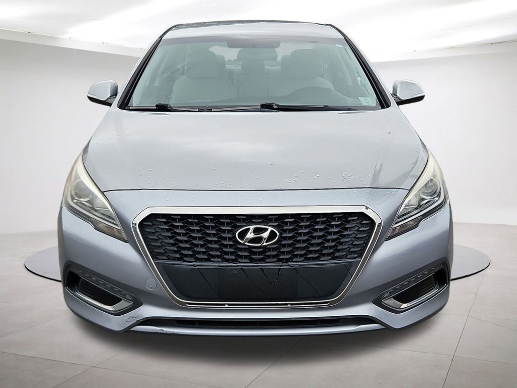 Used 2016 Hyundai Sonata SE image 2