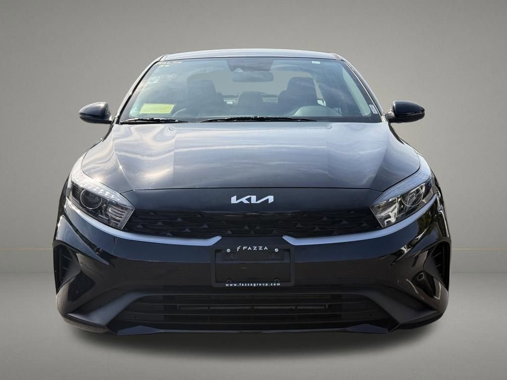 Used 2023 Kia Forte LXS w/ LXS Technology Package image 9