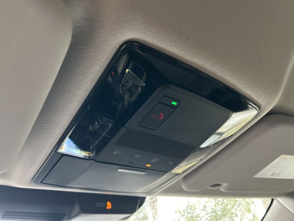 New 2026 Mitsubishi Outlander SE image 42