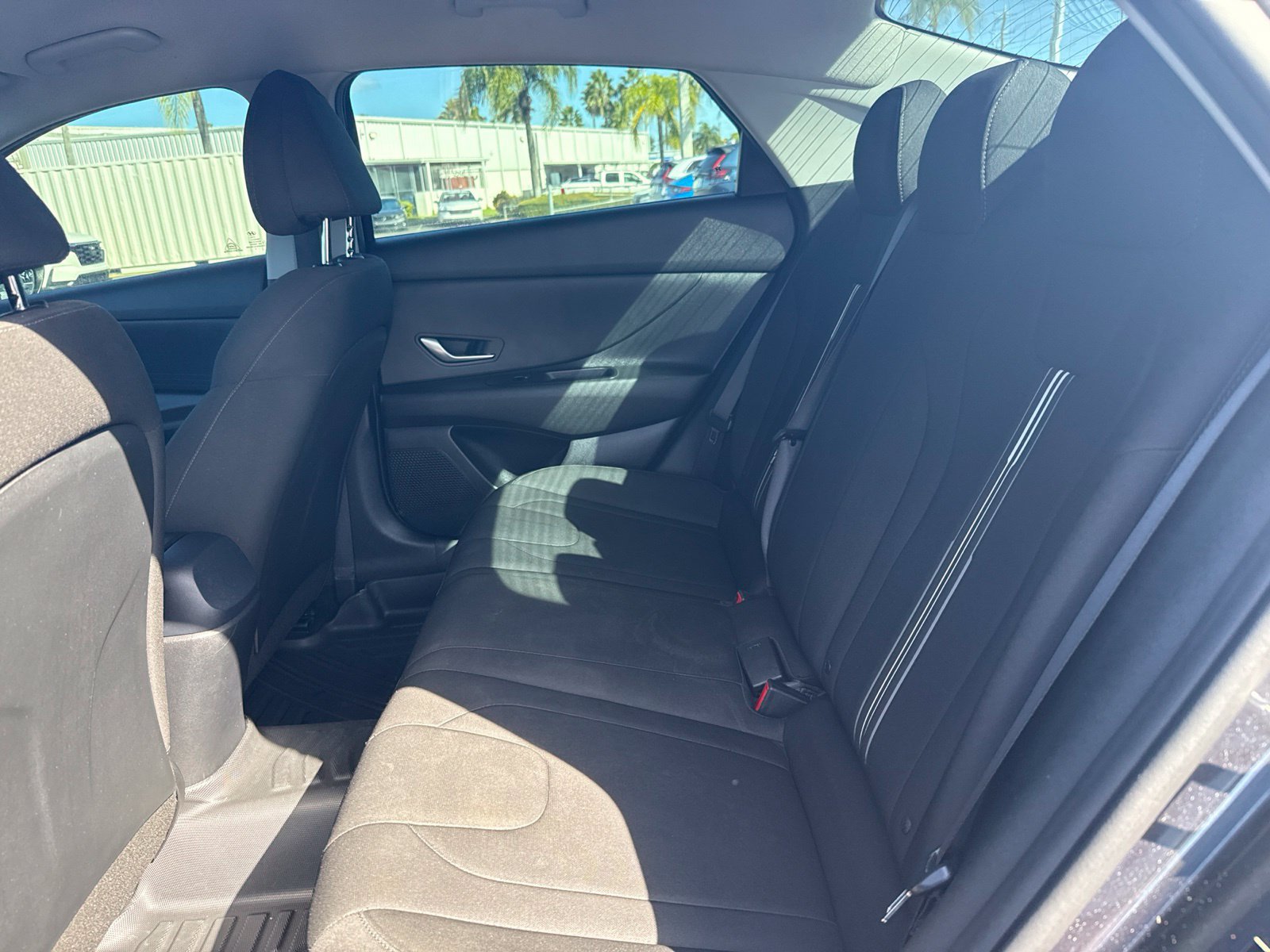 Used 2023 Hyundai Elantra SEL FWD image 9