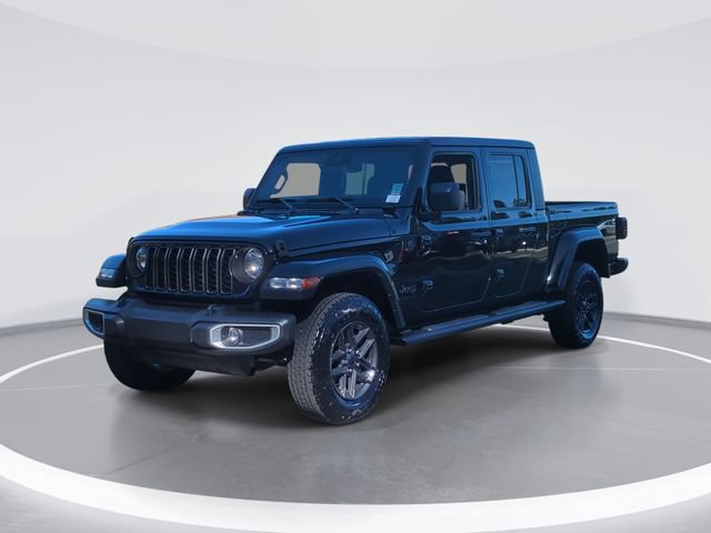 Used 2024 Jeep Gladiator Sport AWD/4WD image 1