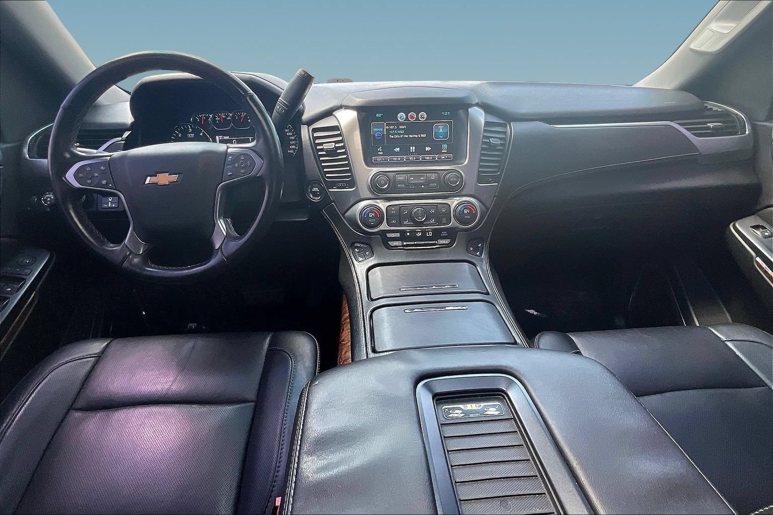 Used 2015 Chevrolet Suburban LTZ AWD/4WD image 7