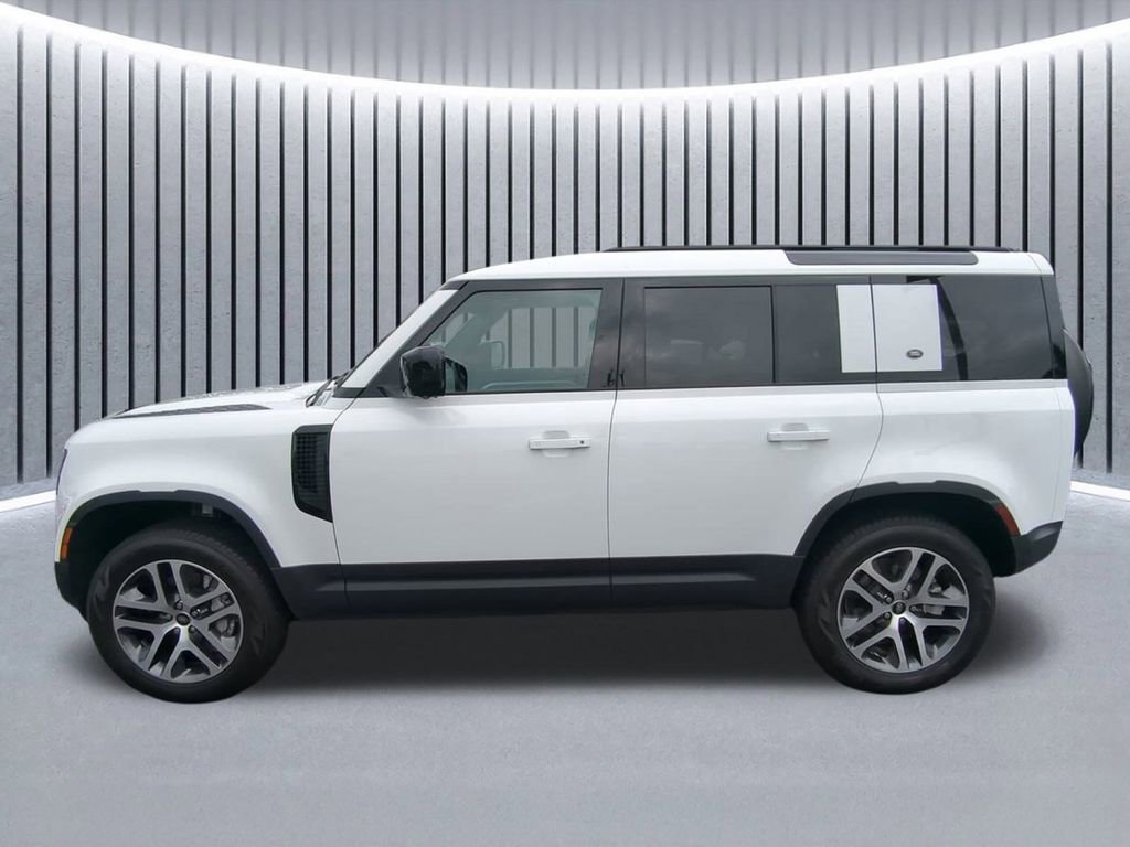 Used 2024 Land Rover Defender 110 S image 8