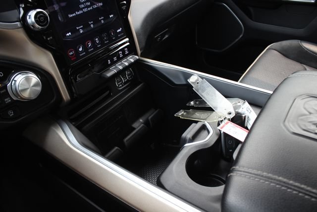 Used 2020 RAM 1500 Laramie AWD/4WD image 11