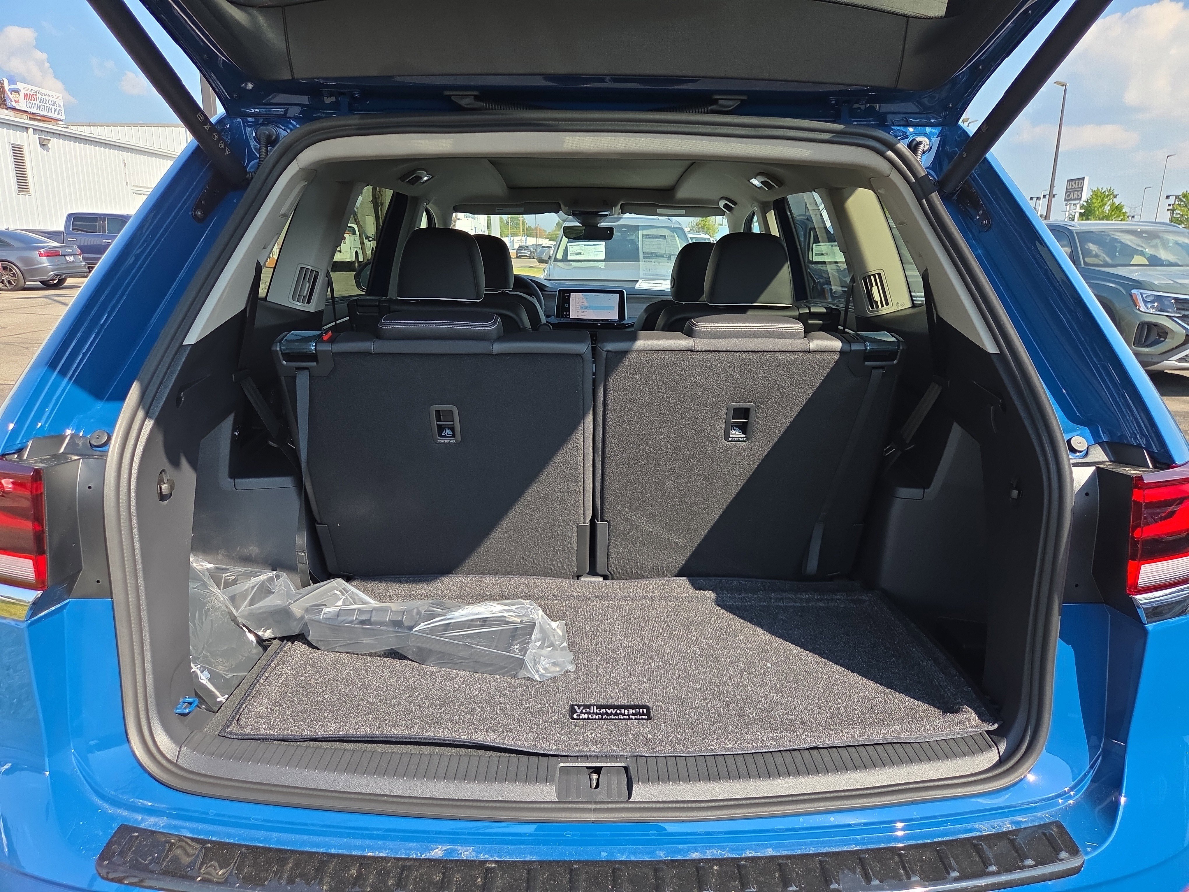 New 2026 Volkswagen Atlas SEL Premium R-Line image 7