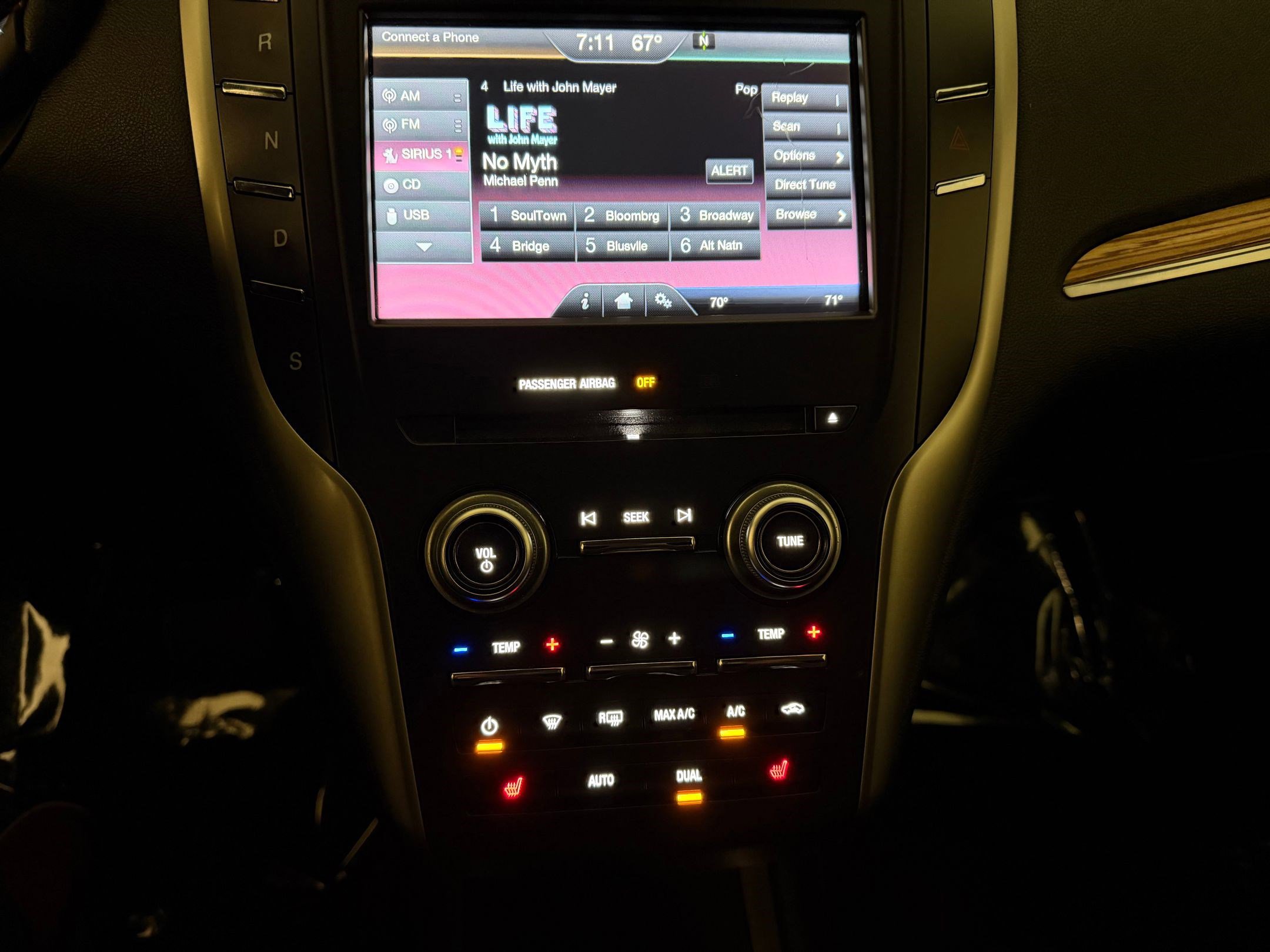 Used 2015 Lincoln MKC AWD w/ Equipment Group 101A Select image 21