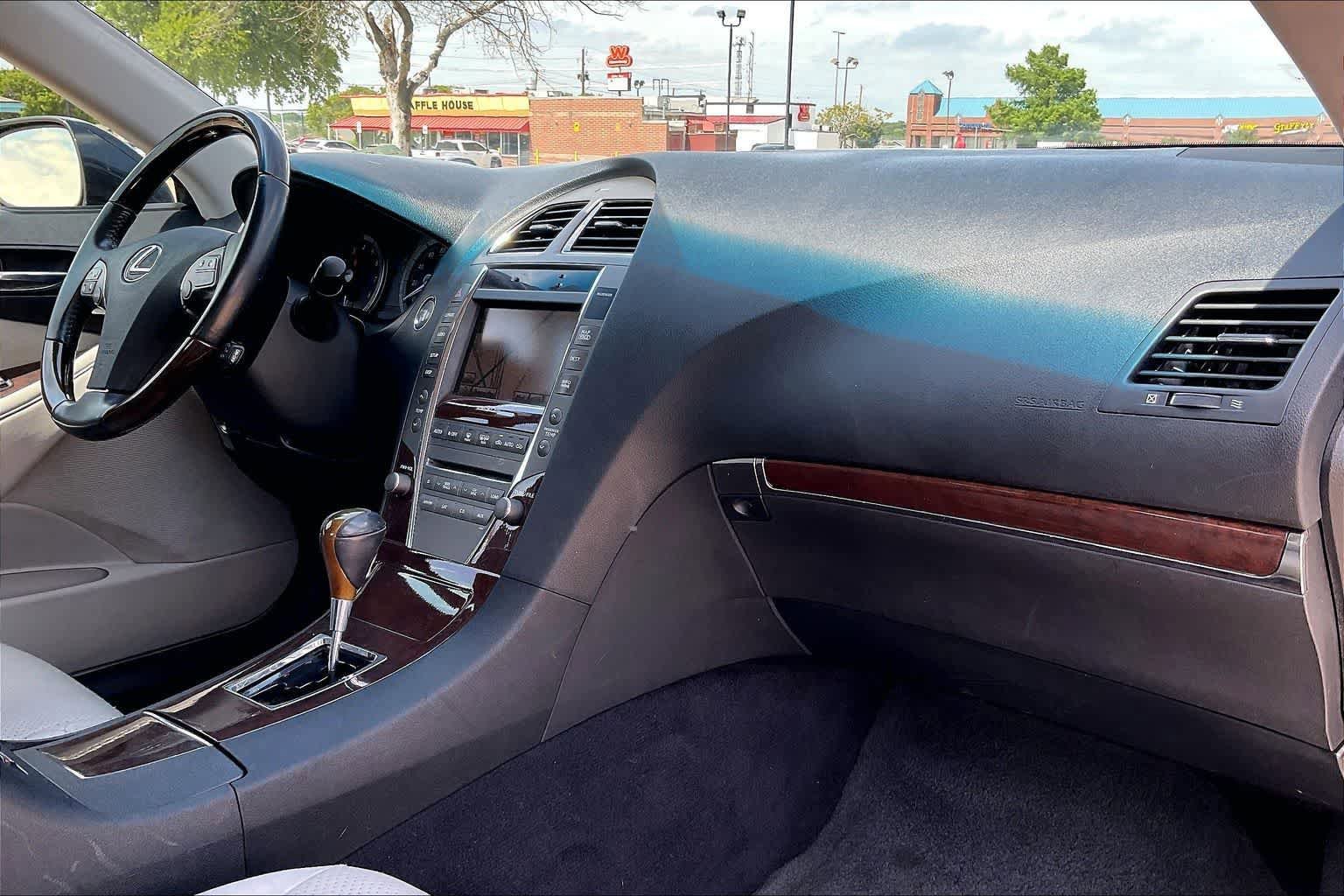 Used 2011 Lexus ES 350 FWD image 21