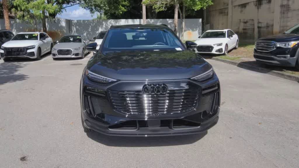 New 2027 Audi Q6 e-tron Premium Plus AWD/4WD image 3