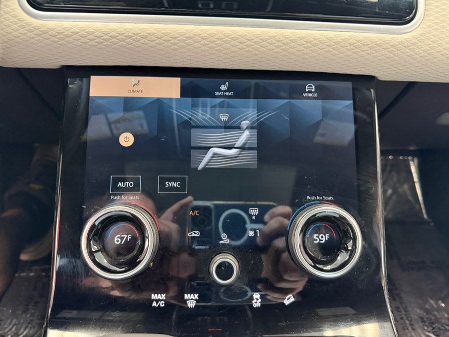 Used 2023 Land Rover Range Rover Velar R-Dynamic S AWD/4WD image 57