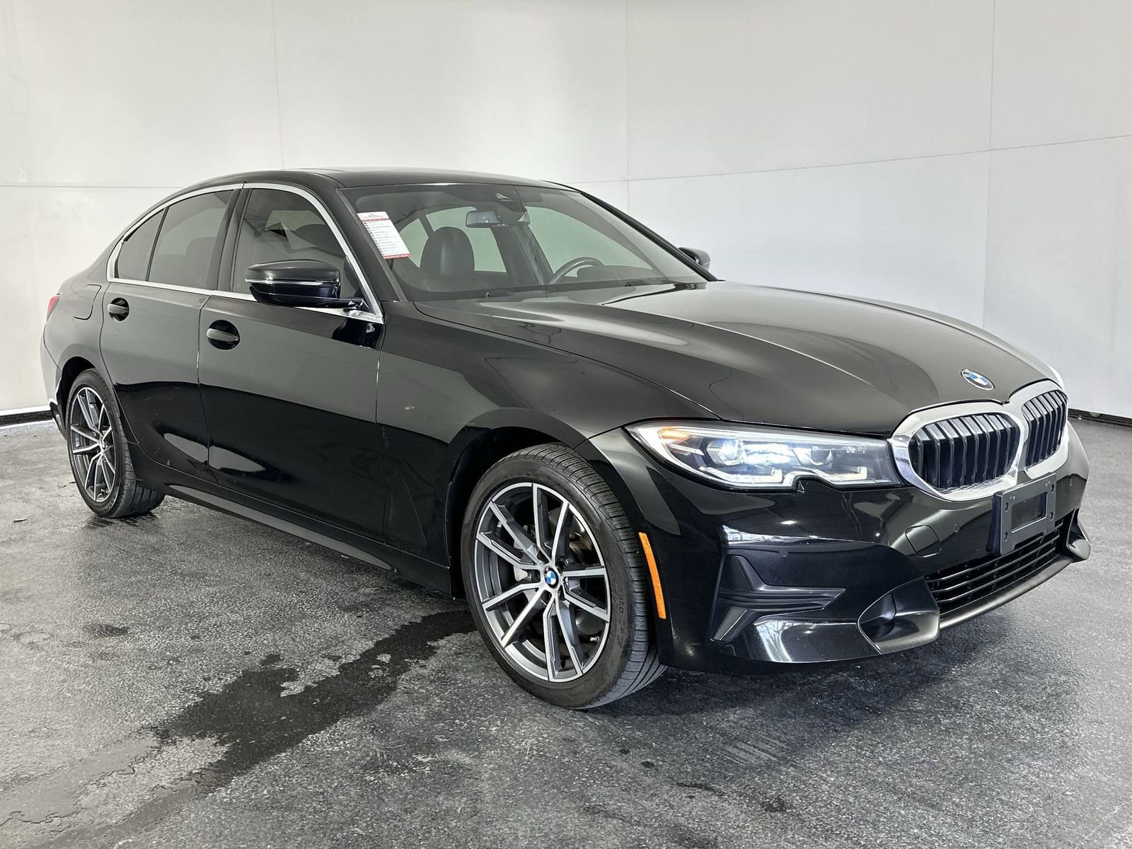Used 2019 BMW 330i xDrive Sedan w/ Convenience Package image 2