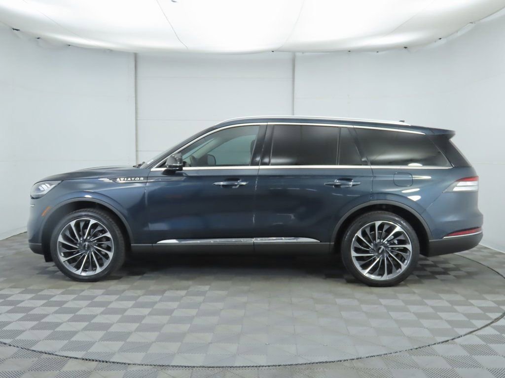 Used 2022 Lincoln Aviator Reserve w/ Equipment Group 201A image 8