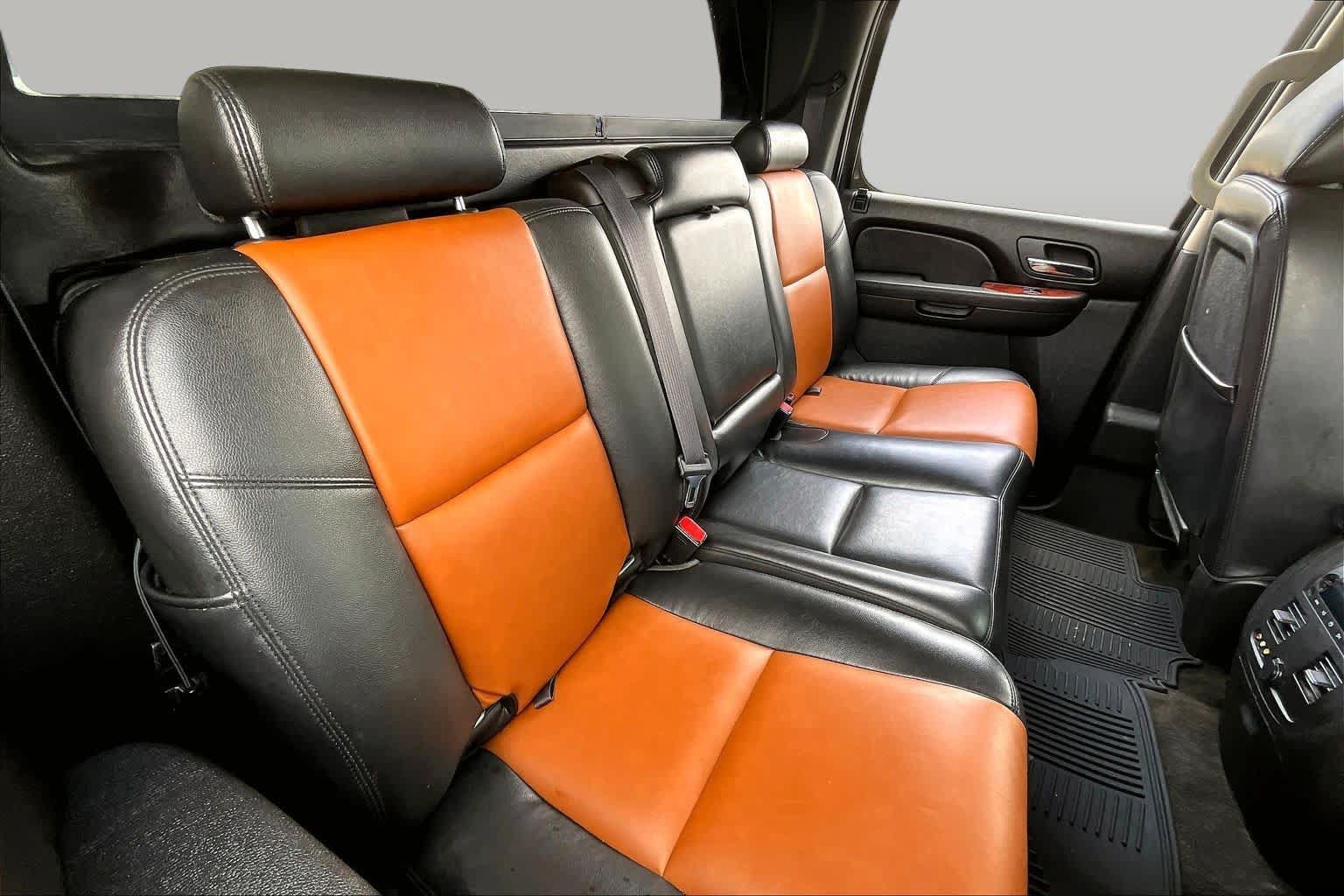 Used 2012 Chevrolet Avalanche LTZ AWD/4WD image 19