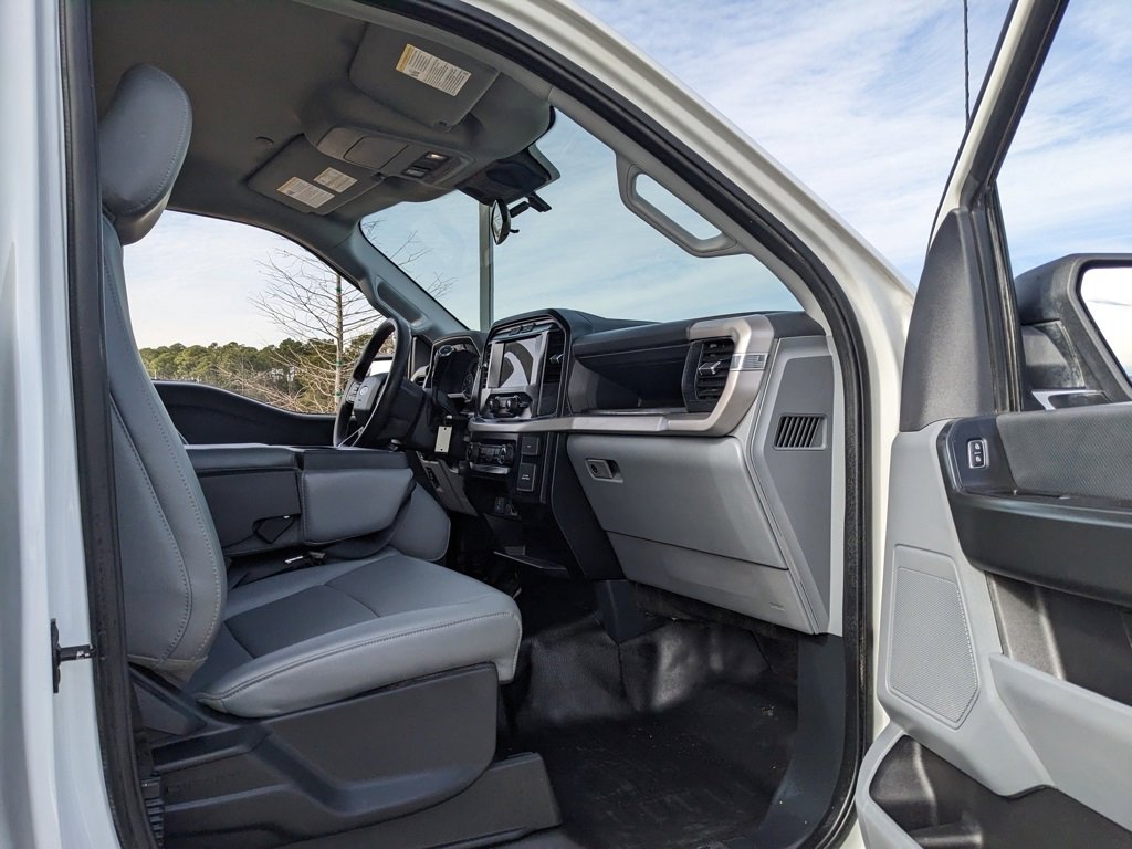 Used 2023 Ford F150 XL w/ Trailer Tow Package image 33