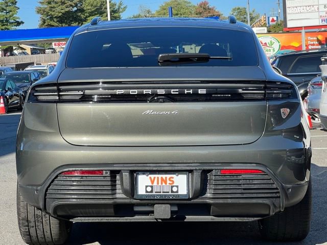 Used 2024 Porsche Macan 4 Electric image 18