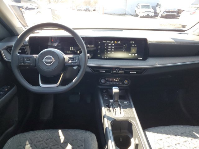Certified 2026 Nissan Kicks SV FWD image 22