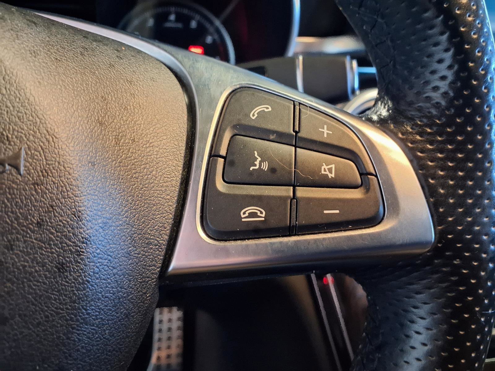 Used 2015 Mercedes-Benz C 300 4MATIC Sedan image 21