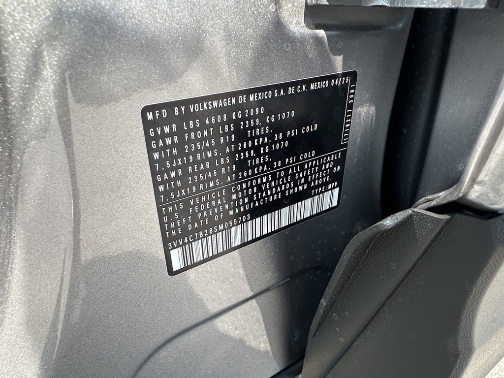New 2025 Volkswagen Taos SEL image 20
