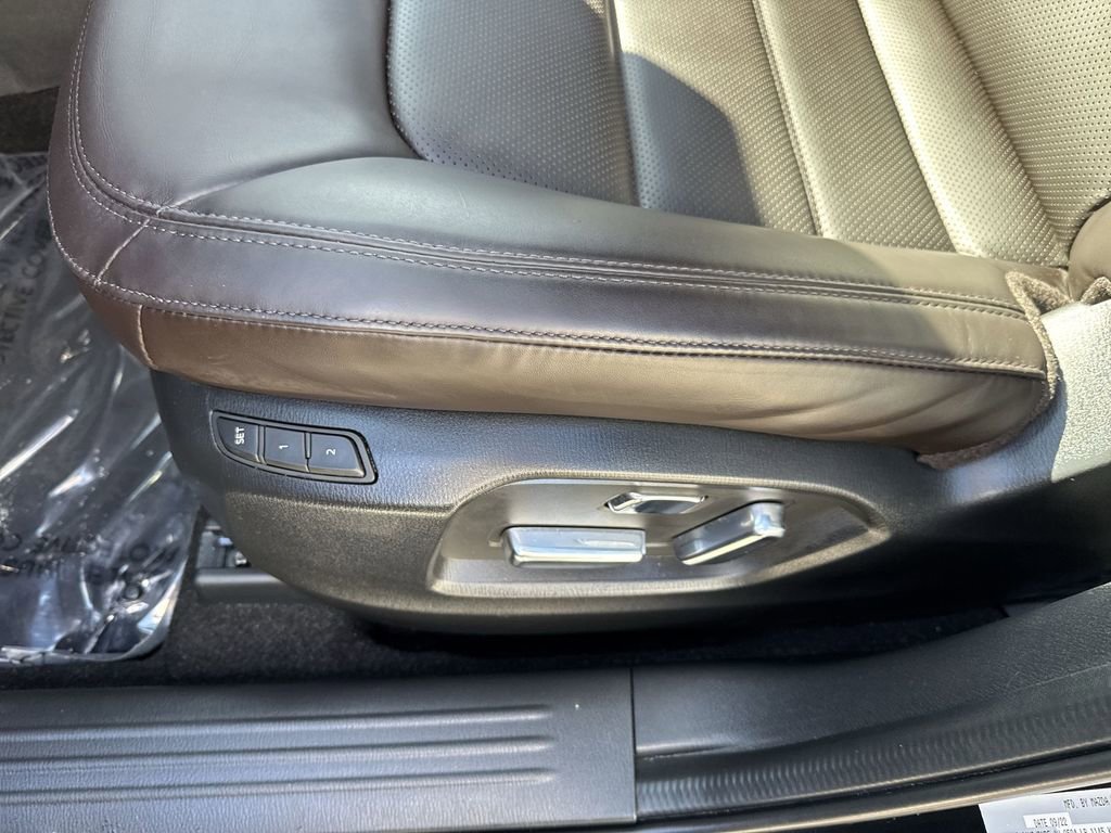 Used 2023 MAZDA CX-5 Signature image 42