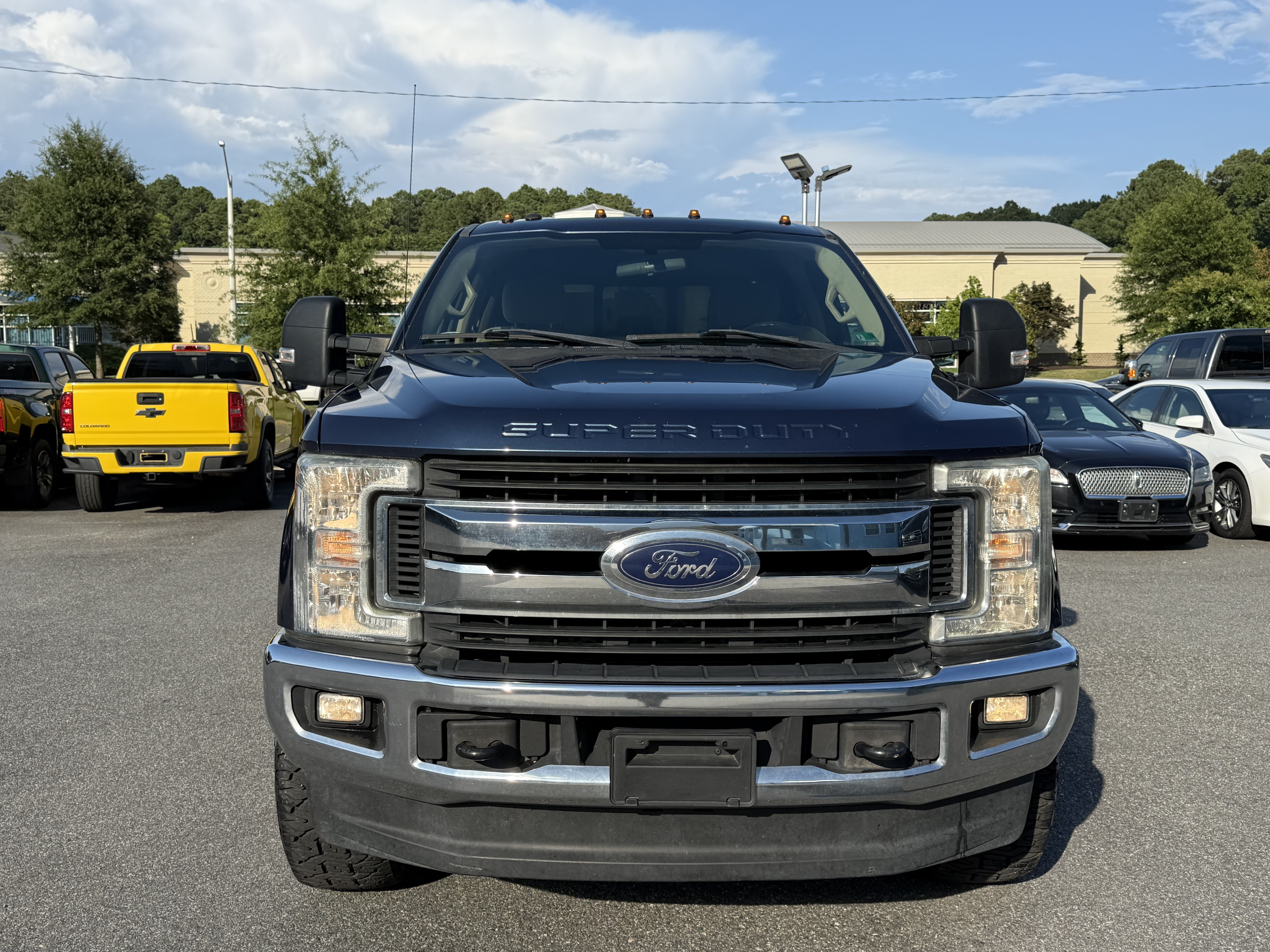 Used 2017 Ford F250 XLT w/ XLT Value Package AWD/4WD image 3