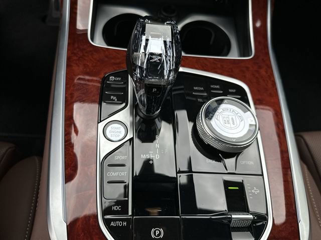 Used 2024 BMW ALPINA XB7 AWD/4WD image 28