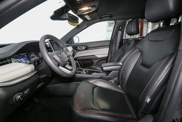 Used 2024 Jeep Compass Limited image 38
