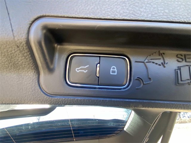 Used 2025 Ford Explorer ST-Line image 7