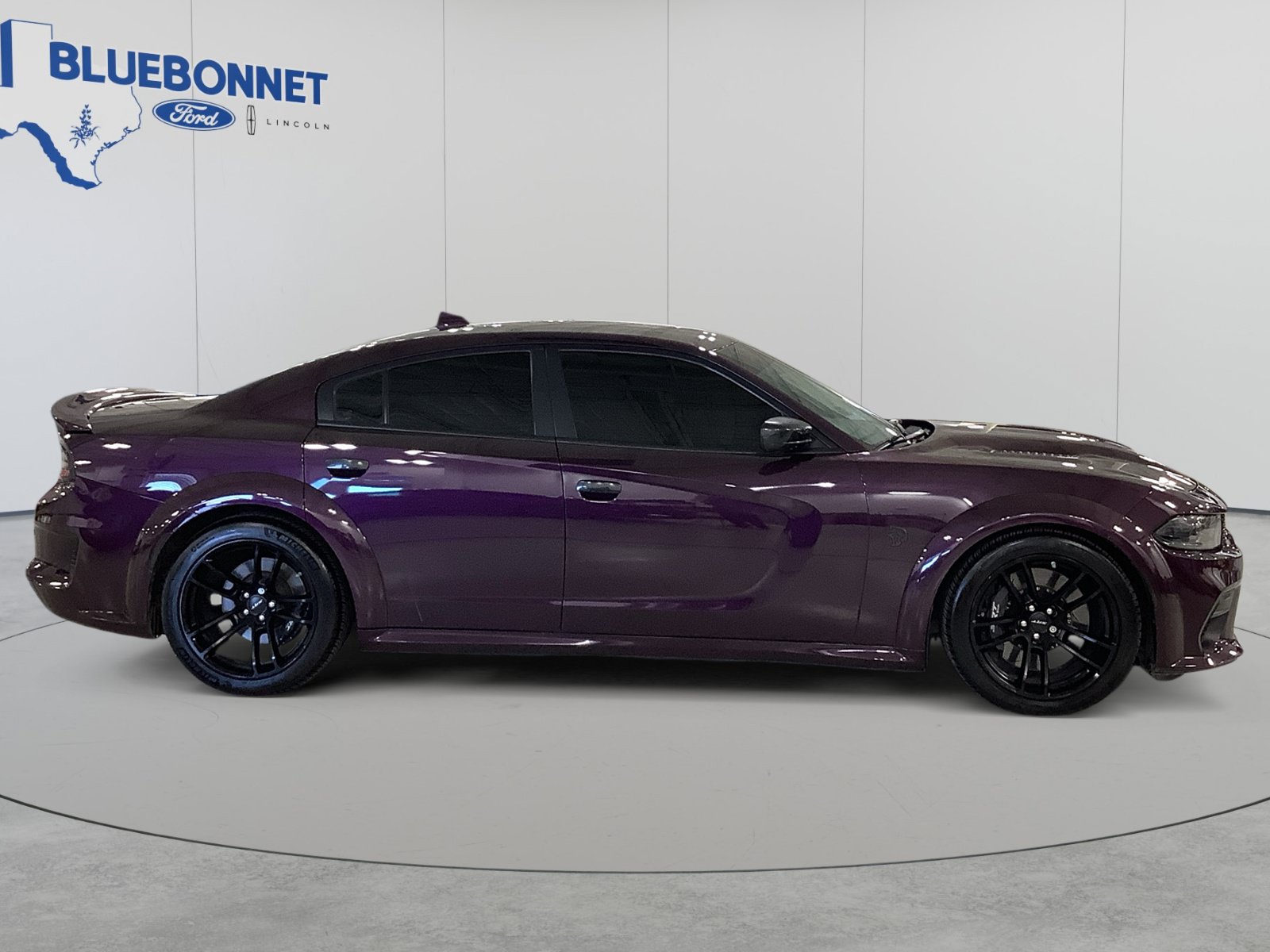 Used 2022 Dodge Charger SRT Hellcat w/ Harman/Kardon Audio Group RWD image 4