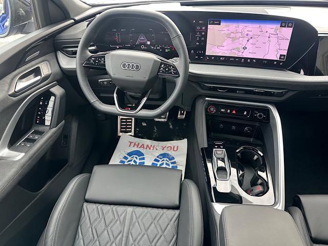 Used 2025 Audi SQ5 Prestige w/ Prestige Package image 22