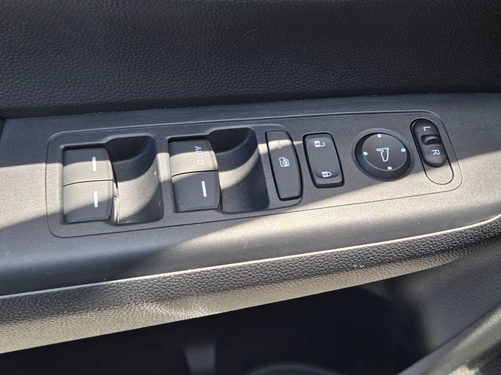 Certified 2023 Honda CR-V LX image 30