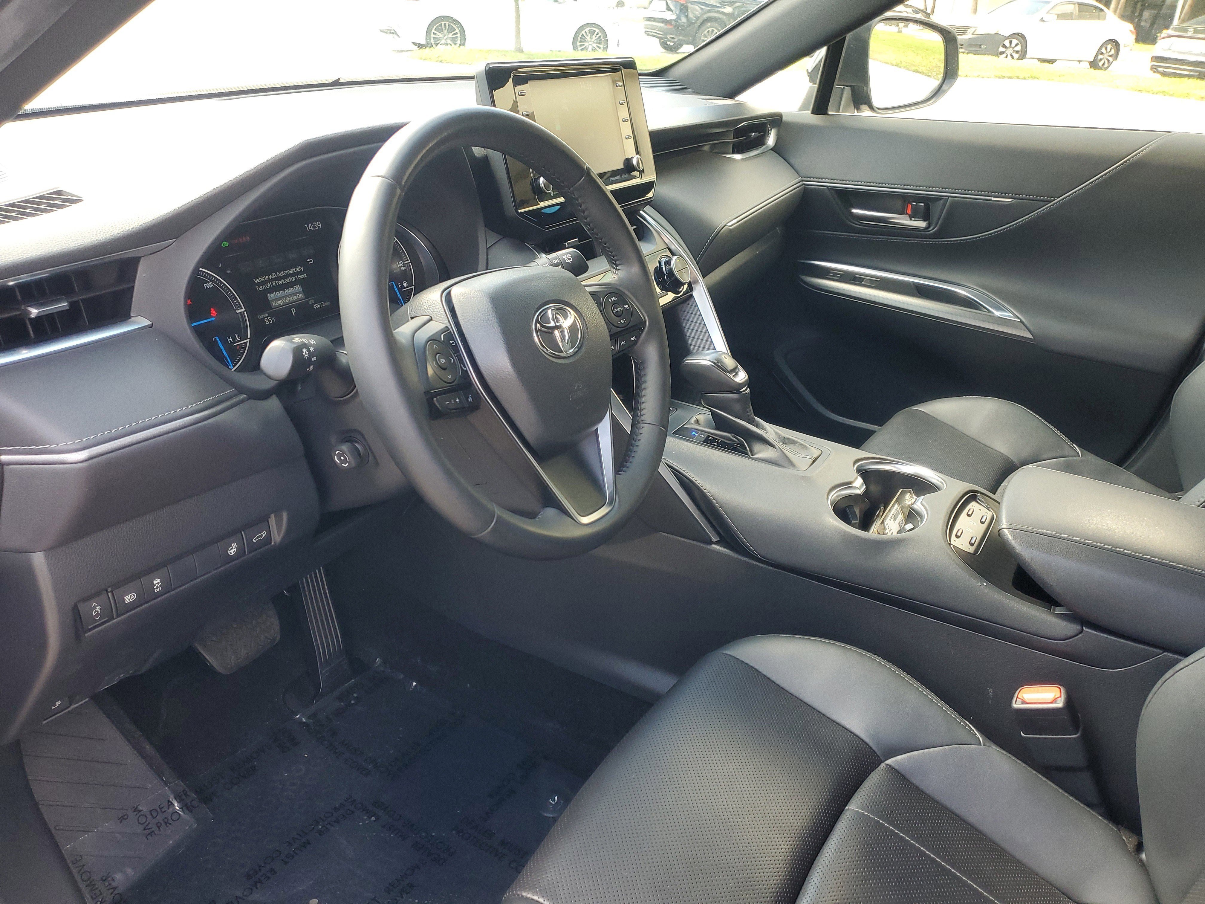 Used 2021 Toyota Venza XLE w/ Softex Package image 17