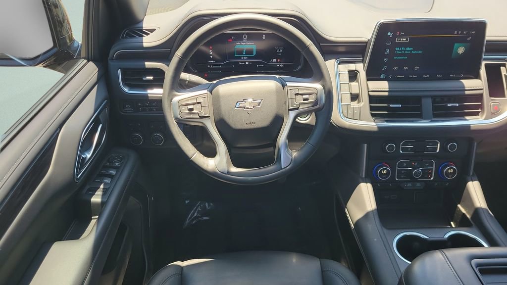Used 2024 Chevrolet Tahoe Z71 w/ Luxury Package AWD/4WD image 17