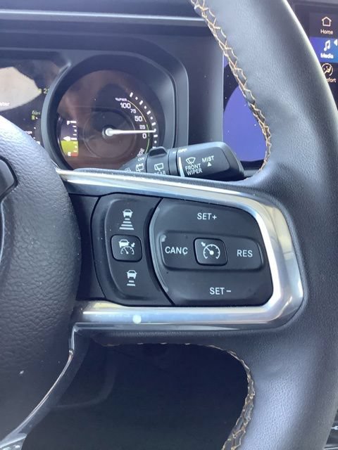 Used 2024 Jeep Wrangler Unlimited Sahara AWD/4WD image 22
