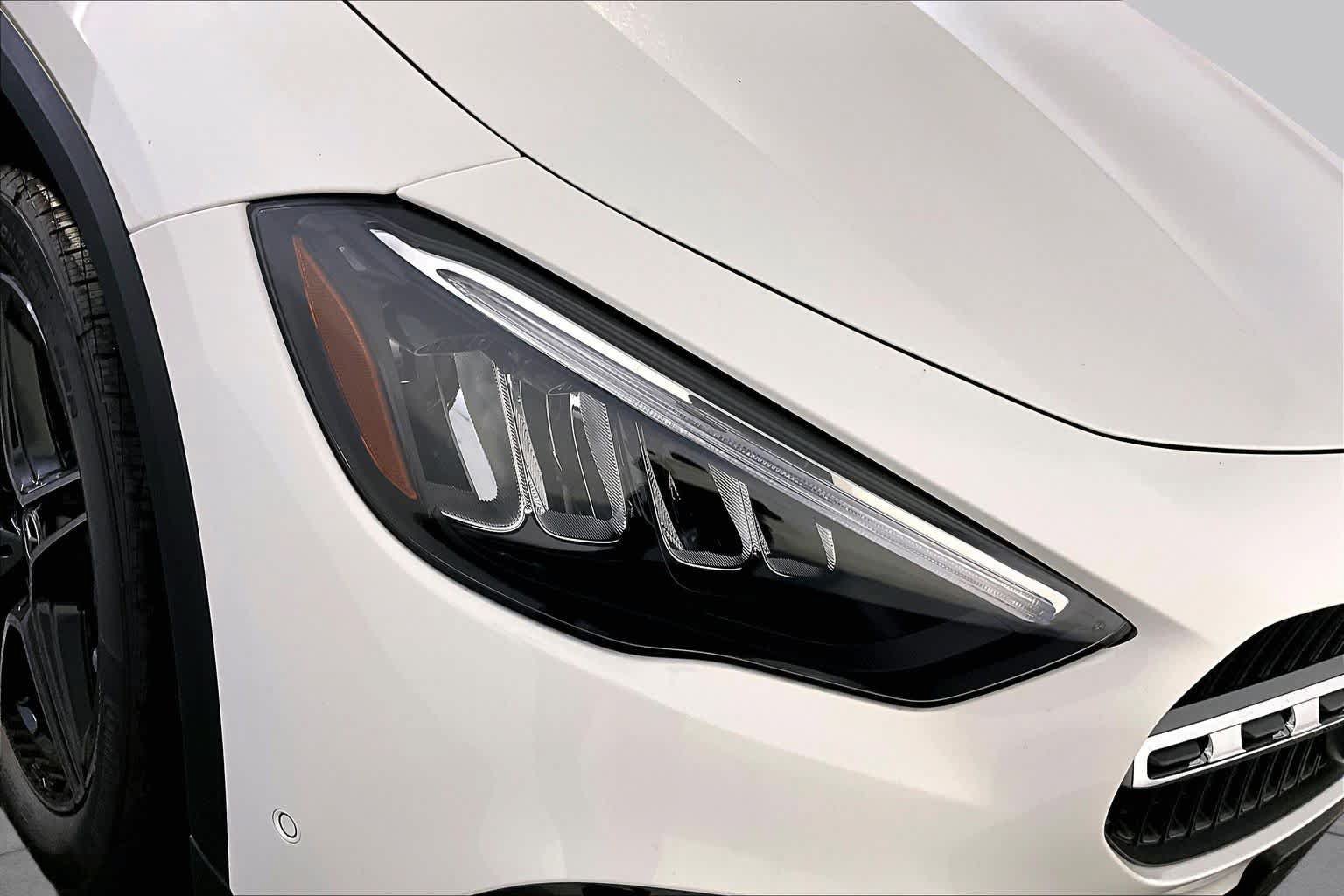 New 2026 Mercedes-Benz GLA 250 4MATIC image 16