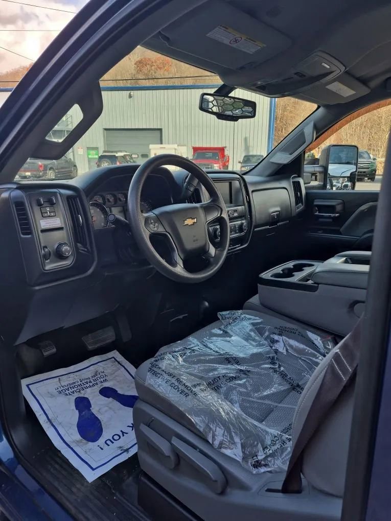 Used 2017 Chevrolet Silverado 3500 W/T w/ WT Convenience Package image 8