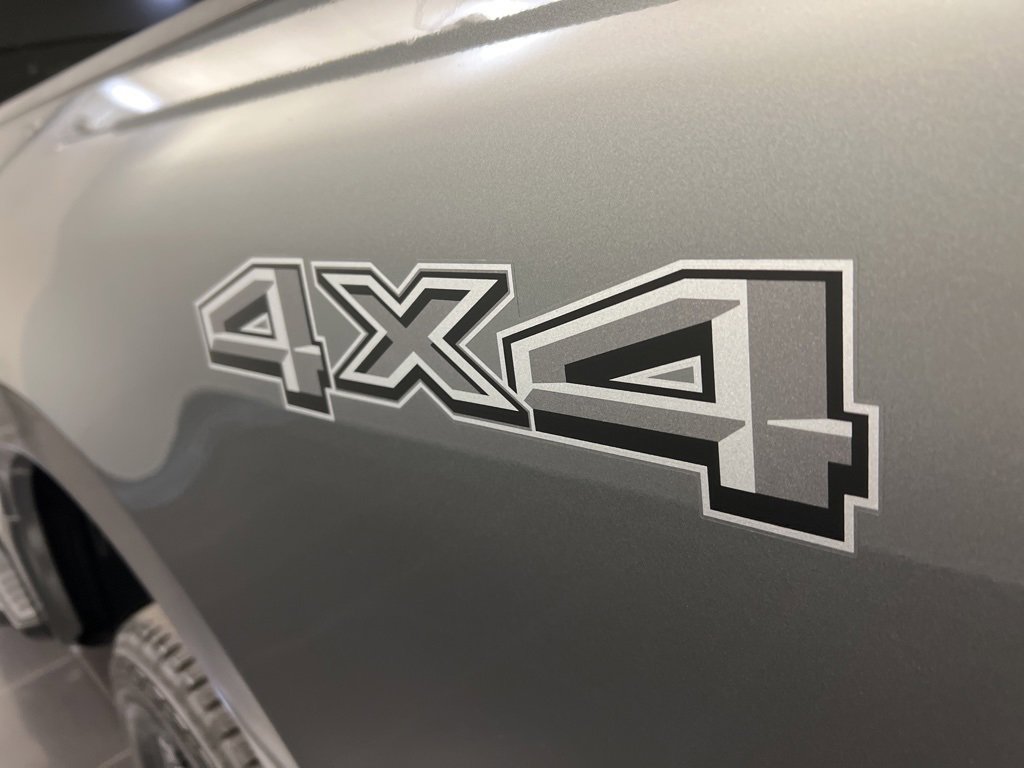 New 2025 Ford F250 XLT w/ Black Appearance Package image 38