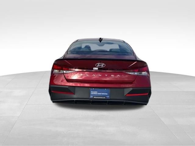 Certified 2025 Hyundai Elantra Sport image 9