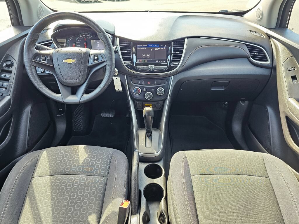 Used 2020 Chevrolet Trax LS w/ Tint and Cruise Package AWD/4WD image 9