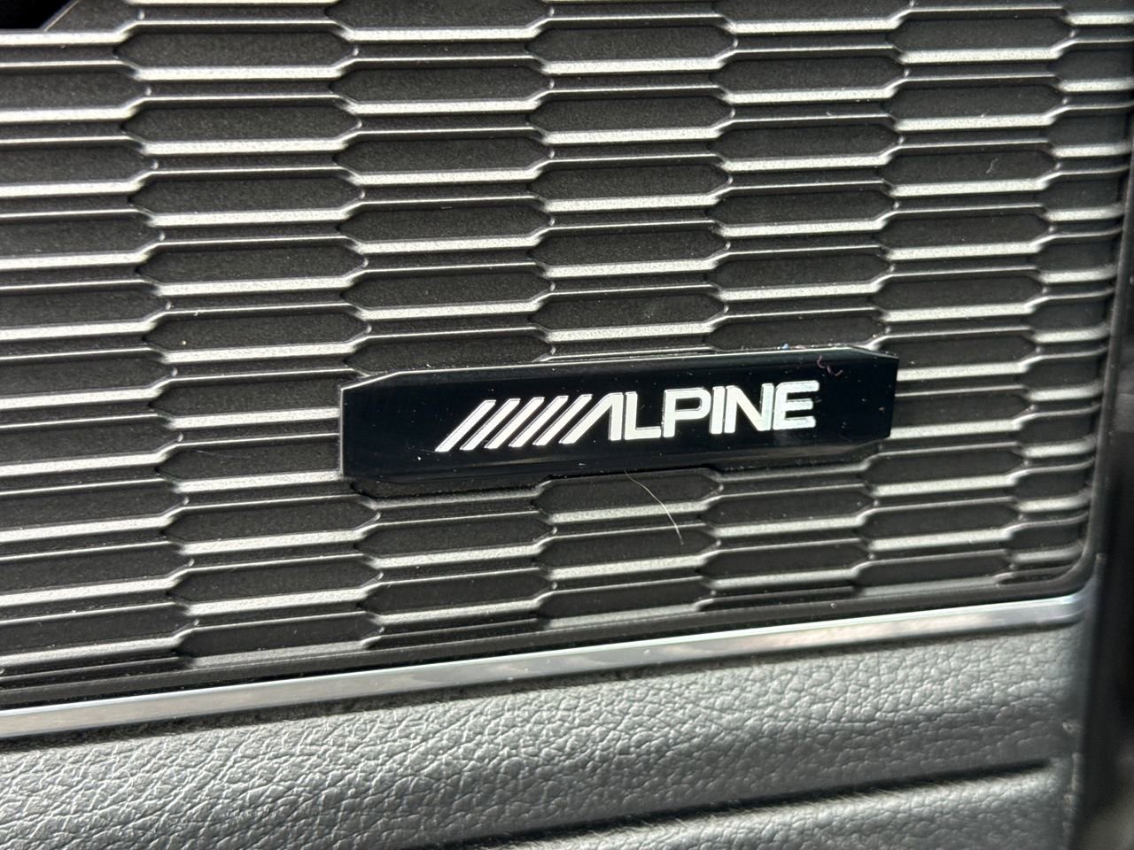 Used 2022 Jeep Grand Cherokee L Summit image 19