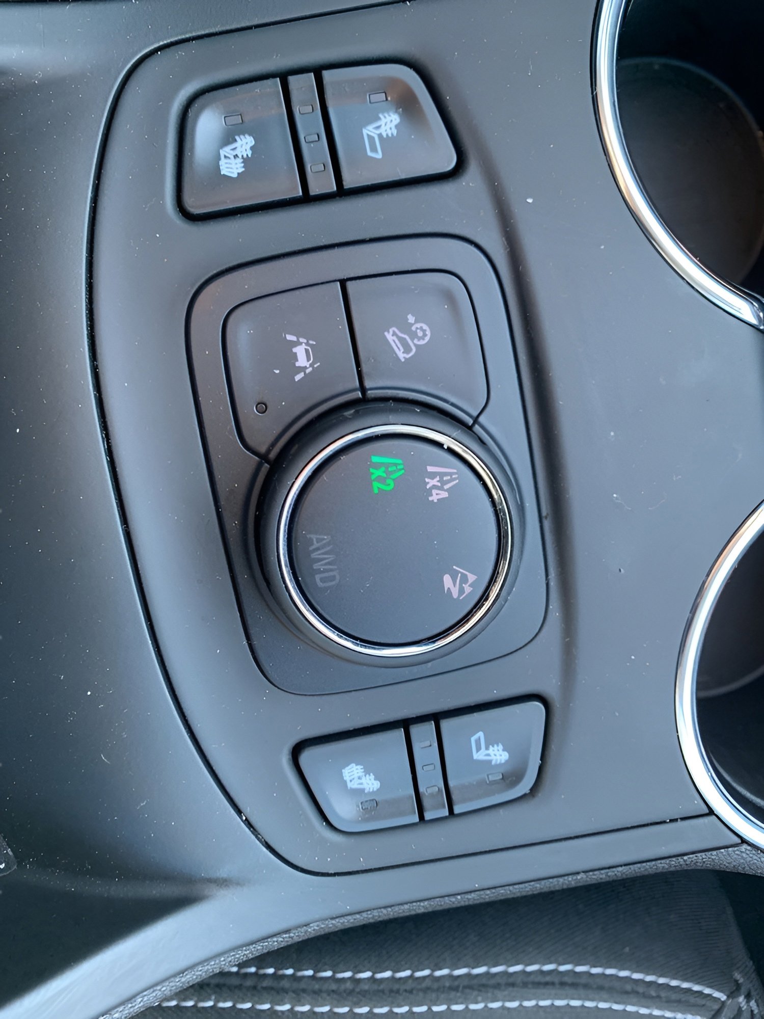 Used 2023 GMC Terrain SLE w/ Driver Convenience Package image 10